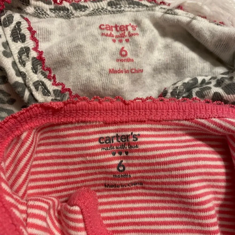 Bundle of (2) Carter’s 6M Onesies